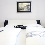 Sunnyside Villa