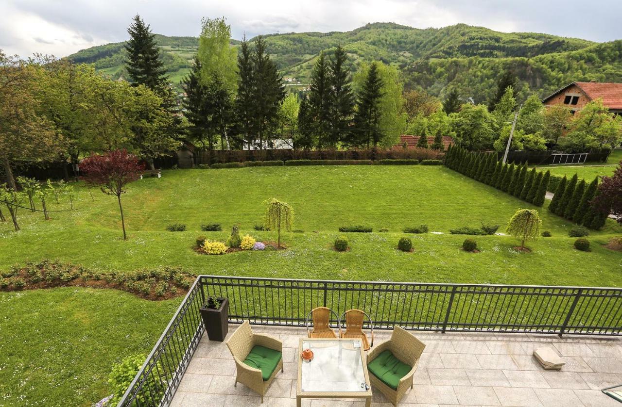 Sunnyside Villa *